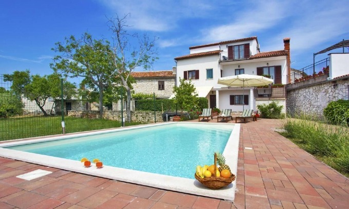 Kujici House | Holiday house Krnica for 1 - 12 persons with 5 bedrooms - Row house