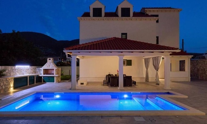 Mokosica House | Holiday house Mokosica for 1 - 8 persons with 4 bedrooms - Holiday house