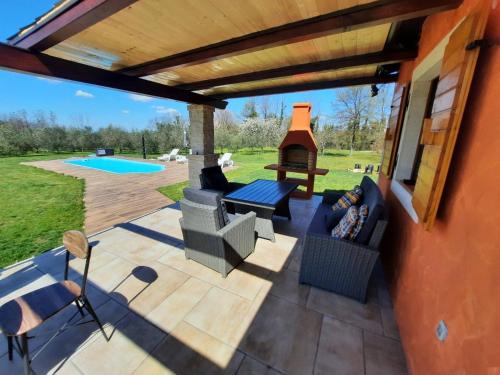 Sveti Lovrec Apartment | House in nature