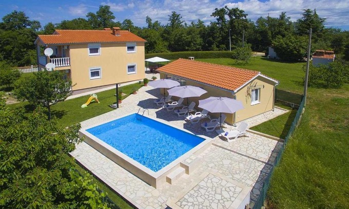 Nova Vas House | House Nevenka