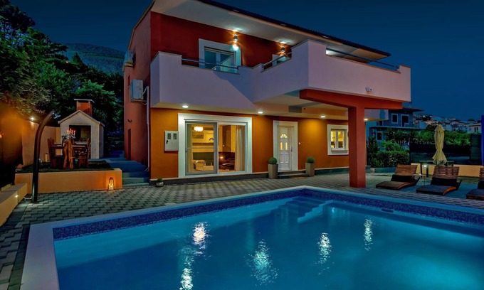 Srinjine Villa | LAST MINUTE! Luxury Villa Dream, 32sqm private pool and 4 bedroom, near Split