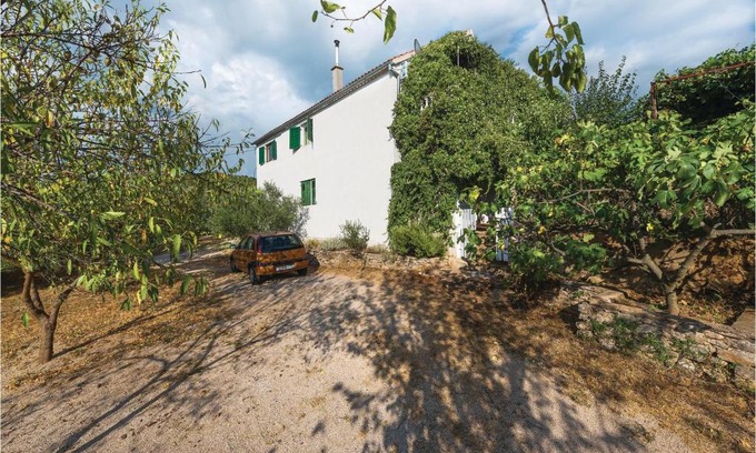 Vodice Apartment | Lovely Apartment In Zaton With Wifi