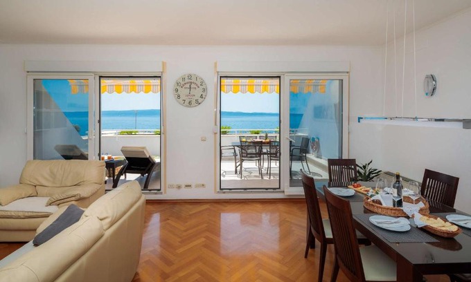 Znjan Apartment | Luxury Seaside Apartment Amphora