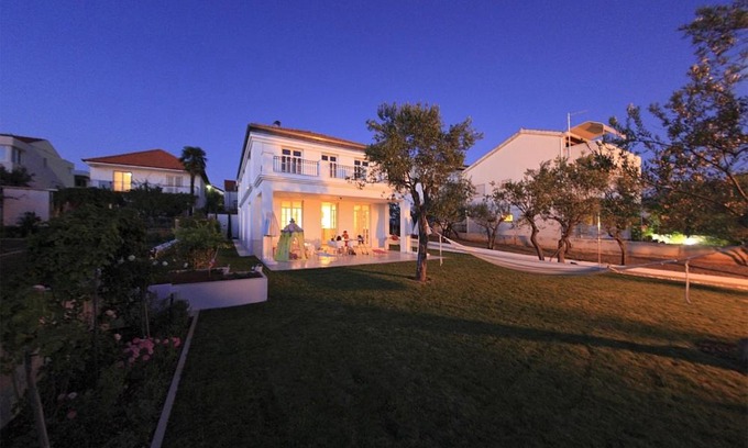 Diklo Villa | Luxus Villa Smague - 5 Meter zum Meer - Sauna