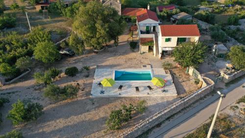 Pirovac Bed & Breakfast | Marcelovi dvori