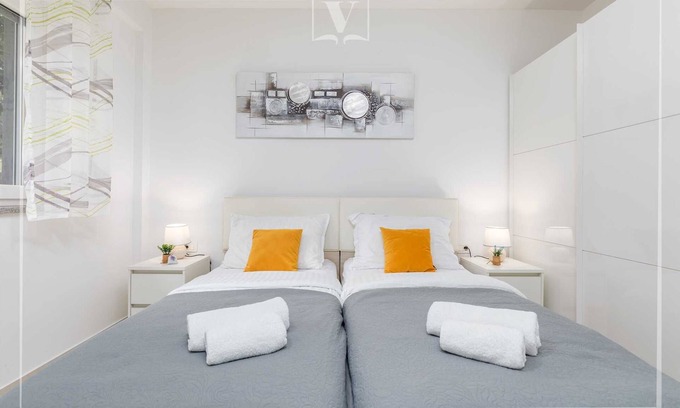 Pula Apartment | Marine Lux J