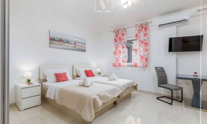 Pula Apartment | Marine Lux K