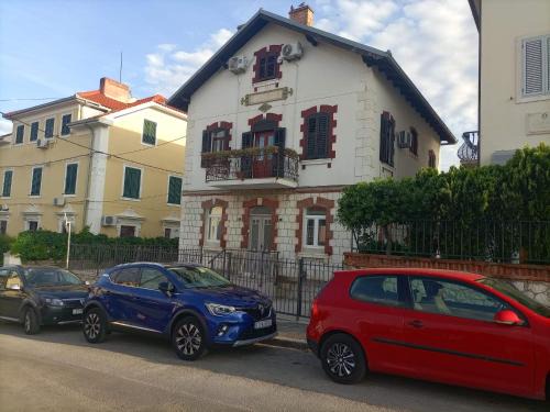 Split House | Marjan apartment & rooms