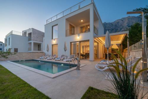 Zelenka Villa | NEW! Villa Adore Makarska