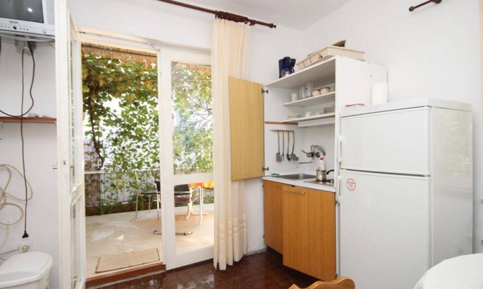 Zaboric Apartment | One bedroom apartment with terrace Žaborić, Šibenik (A-8368-c)