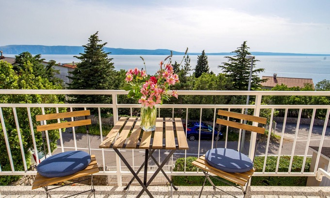 Klenovica Apartment | One bedroom apartment with balcony and sea view Klenovica, Novi Vinodolski (A-5575-b)