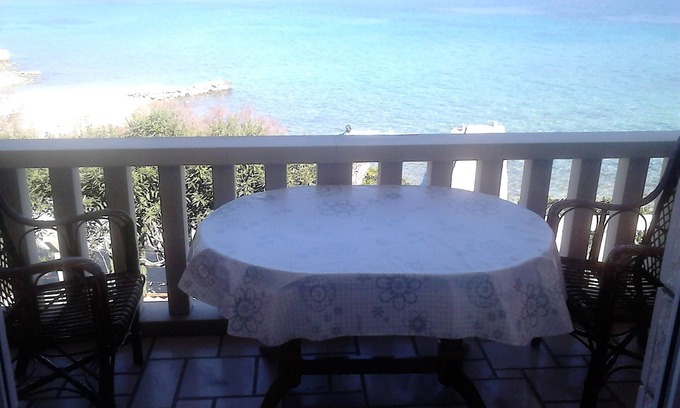 Kneza Apartment | One bedroom apartment near beach Kneža, Korčula (A-167-b)