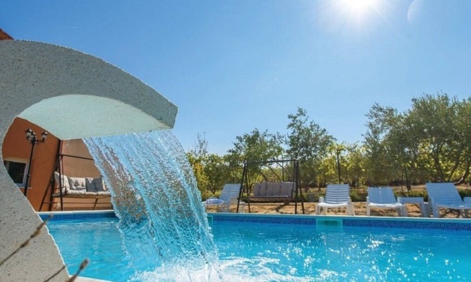 Rudine Villa | Party house