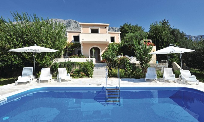 Kastel Sucurac House | Pet friendly home in Kastel Sucurac