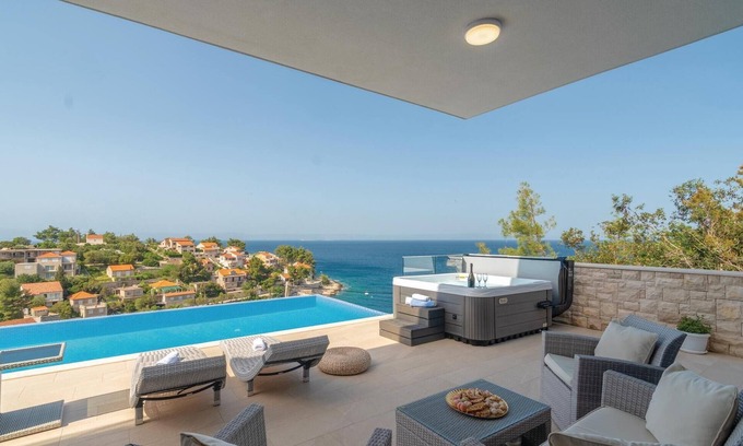 Prigradica House | Pet friendly home in Prigradica
