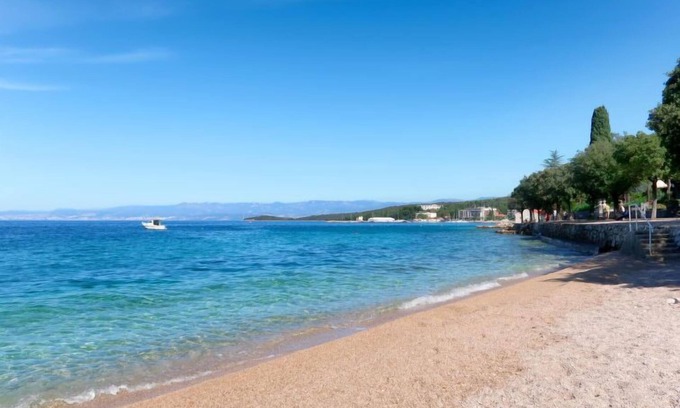 Sveti Vid Dobrinjski Apartment | Radmila (MLK140) by Interhome