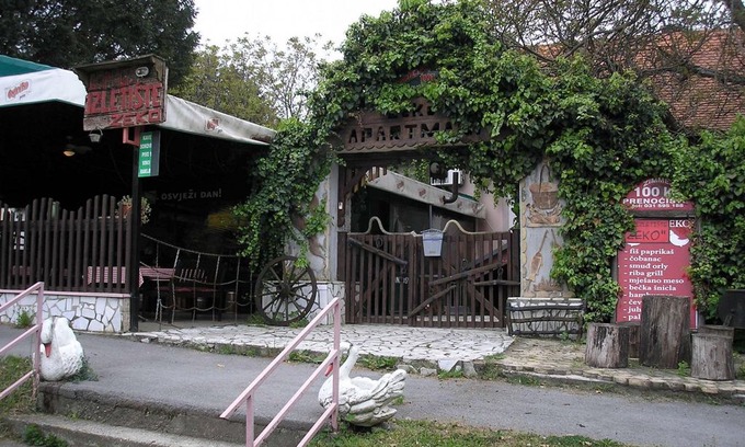 Aljmas Apartment | Room Zvonkic R2 Aljmas, Continental Croatia