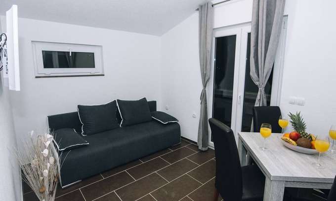 Vrsi House | Seafront one bedroom apartment - Tramontana5