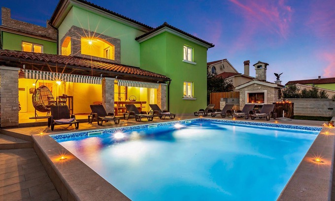 Galizana Apartment | Spend your well-deserved and beautiful vacation with family and friends in this vacation apartment w