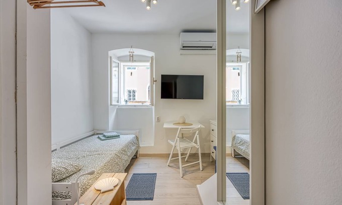 Cove Murtar Apartment | Studio flat ∙ 1 guest