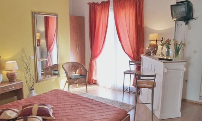 Tucepi Apartment | Studio flat with balcony Tučepi, Makarska (AS-6817-c)