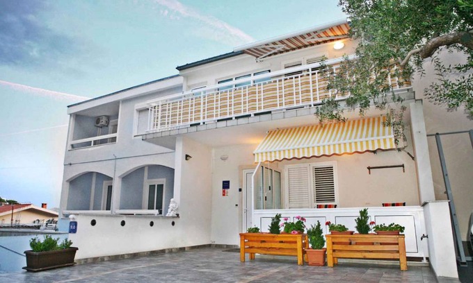 Baska Voda Apartment | Studio with balcony and air conditioning