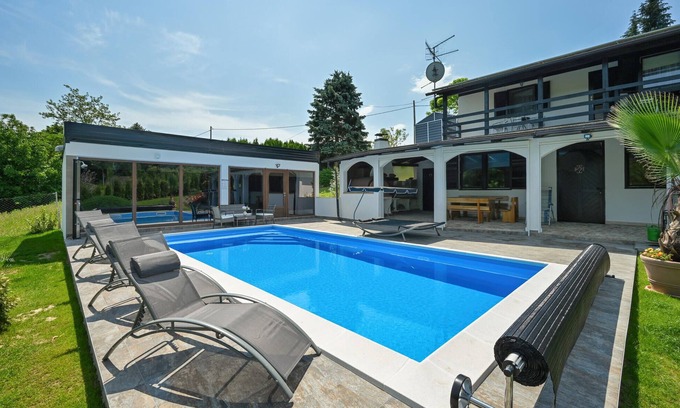 Jalzabet House | Stunning home in Lestakovec with sauna