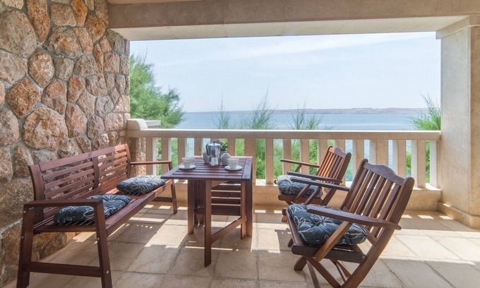 Baric Draga Apartment | Three bedroom apartment near beach Barić Draga, Karlobag (A-15583-b)
