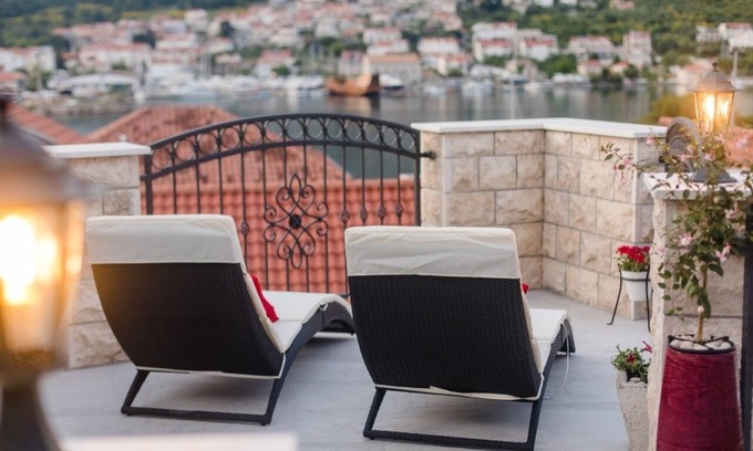 Sustjepan Apartment | Three bedroom apartment near beach Sustjepan, Dubrovnik (A-17308-a)