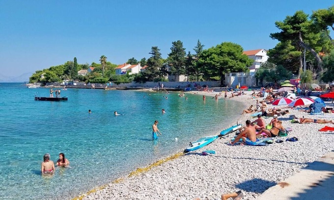 Sutivan Apartment | Three bedroom apartment with terrace and sea view Sutivan, Brač (A-744-a)