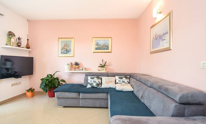 Kastel Stari Apartment | Two bedroom apartment with terrace Kaštel Stari, Kaštela (A-15411-a)