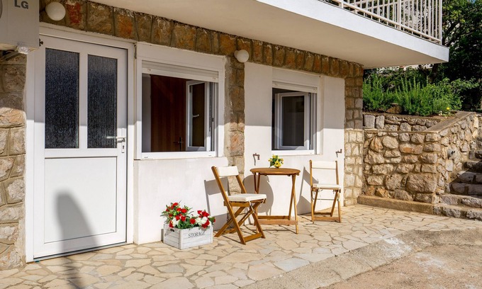 Klenovica Apartment | Two bedroom apartment with terrace Klenovica, Novi Vinodolski (A-5575-c)
