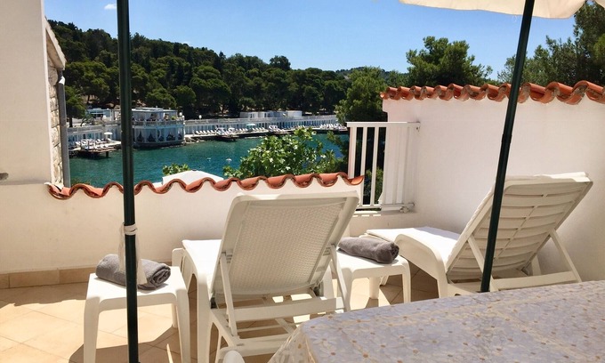 Hvar Apartment | Two bedroom apartment near beach Hvar (A-4591-b)