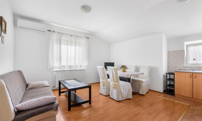 Buici Apartment | Ulika Buici