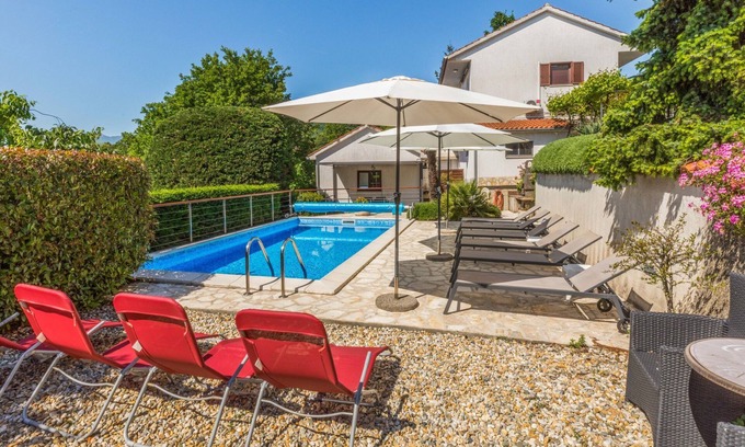 Sarsoni House | Vacation home Lucija by Interhome