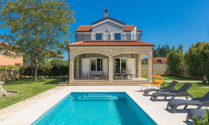 Banjole House | Vacation home Libera by Interhome