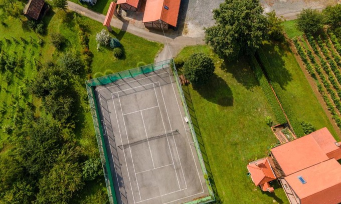 Vrbovec Apartment | VAL HILLS Rural Holiday House