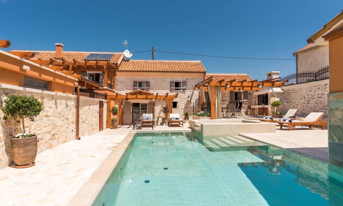 Bicine Villa | Villa ∙ 2 bedrooms ∙ 4 guests