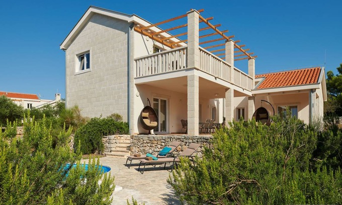 Stari Grad Villa | Villa ∙ 4 bedrooms ∙ 8 guests