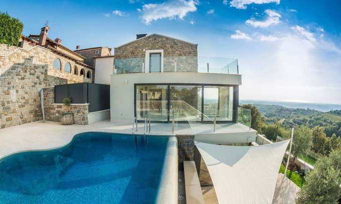 Buje Villa | Villa ∙ 4 bedrooms ∙ 8 guests