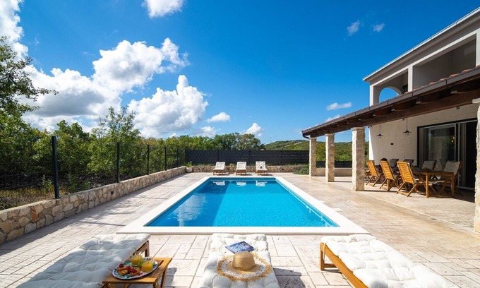 Marina Villa | *Villa Admiral: Your Idyllic Retreat in rural area of Trogir hinterland*