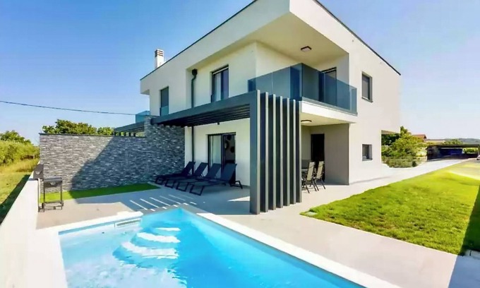 Petrovija Villa | Villa Diana: Your oasis of peace in Istria