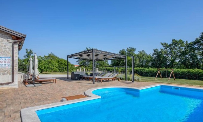 Heki House | Villa Elida by Interhome