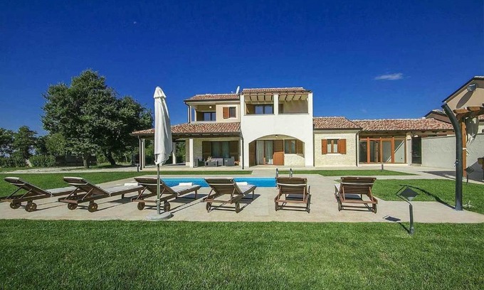 Katun House | Villa Genia