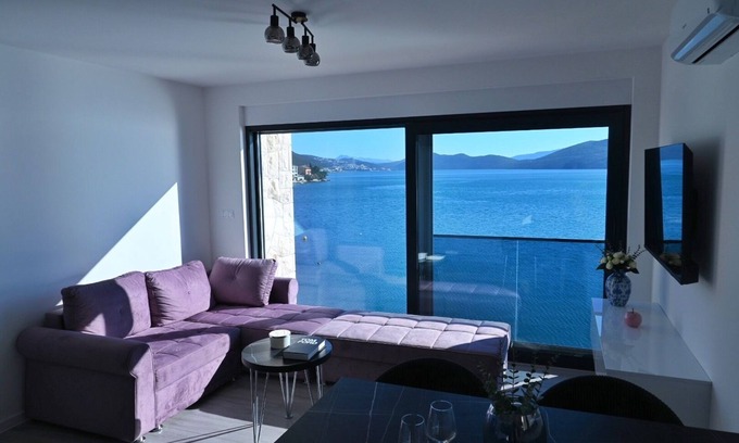 Klek Apartment | Villa Mangata 103 Apartment. Beachfront apartment for an unforgettable stay!