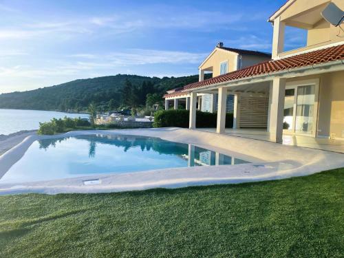 Soline Villa | Villa Niki
