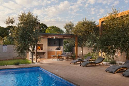 Novigrad Villa | Villa Stanzietta Novigrad for 10 at Olive orchard