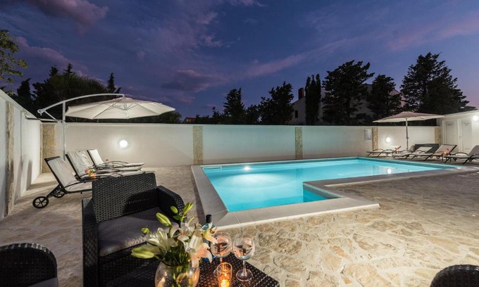 Zrce Apartment | Villa Star 2 luxury apartment with a pool