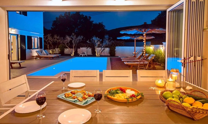 Omis Villa | Villa Stozak, private heated pool, cinema room and sauna, 7 km from beach