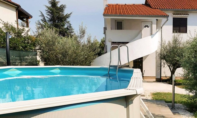 Galizana Apartment | Welcome to this practical vacation apartment with swimming pool.